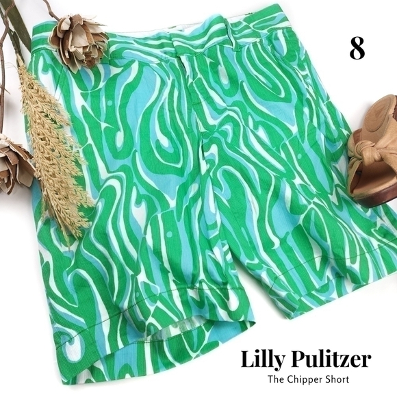 Lilly Pulitzer Pants - Lilly Pulitzer The Chipper Short Finders Keepers Print in Resort White…